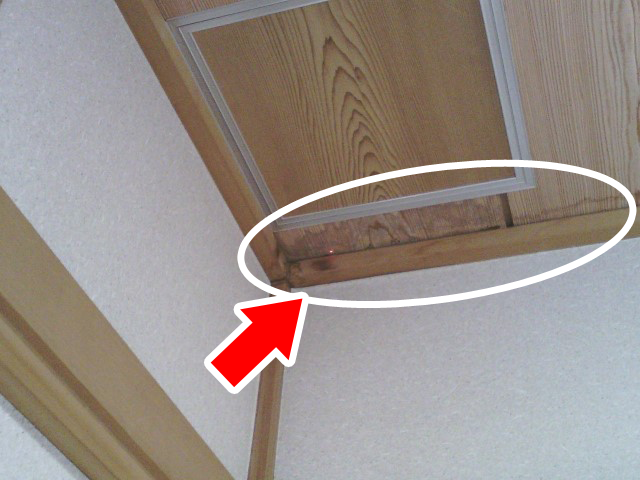ベランダの施工不良が室内への雨漏りに繋がってしまったようです