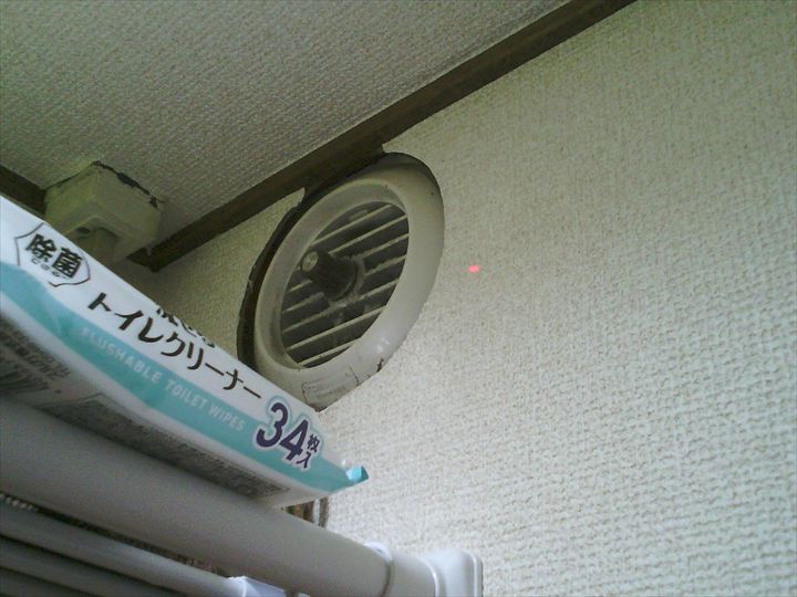 換気口周辺を赤外線カメラで撮影
